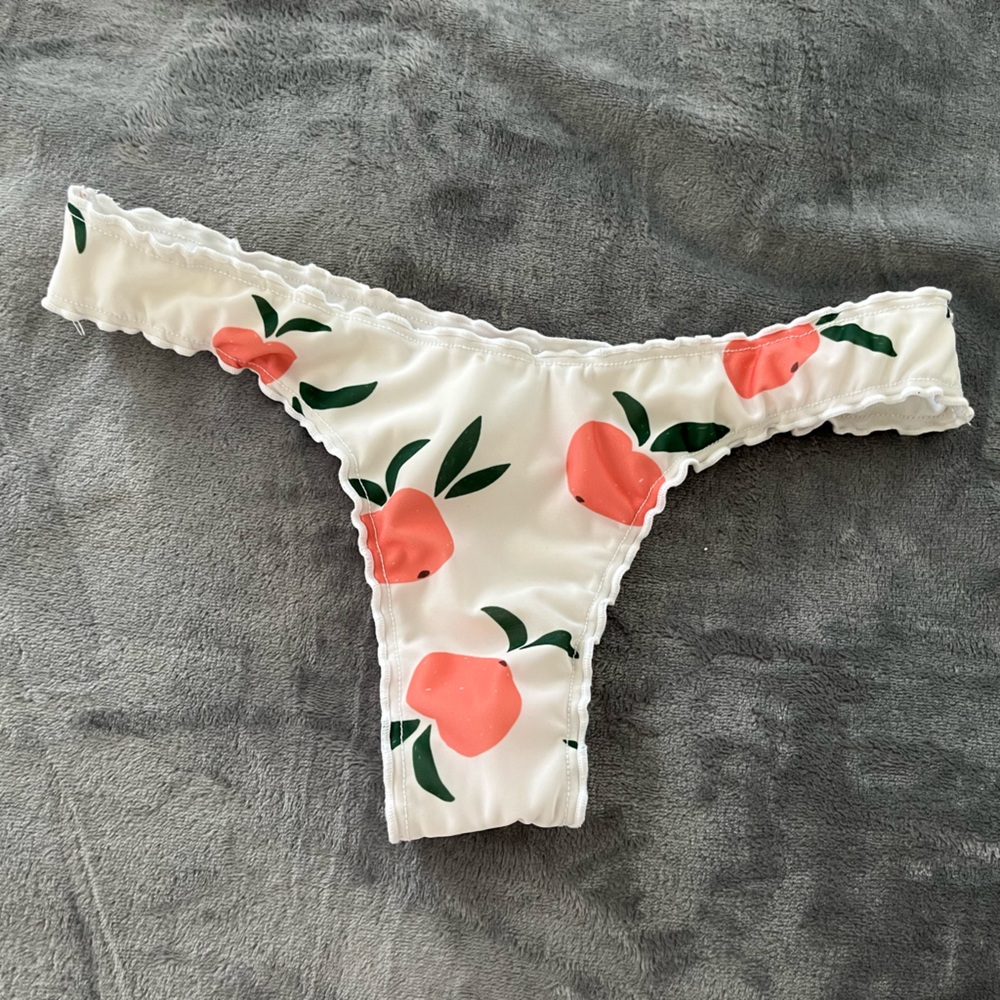 KAOHS peach bikini bottoms